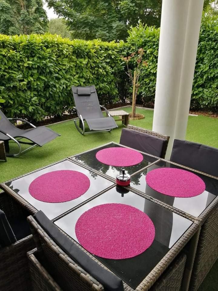Romantisme et glamour avec spa, piscine et jardin Dijon Extérieur photo